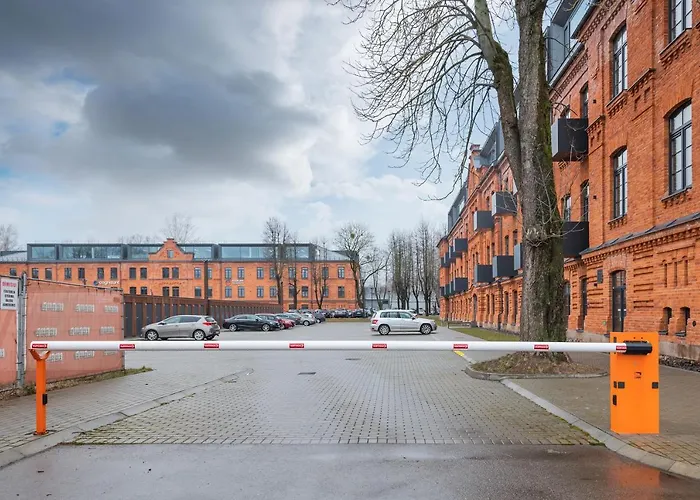 Shanti Barracks Apartment By Polo Apartments