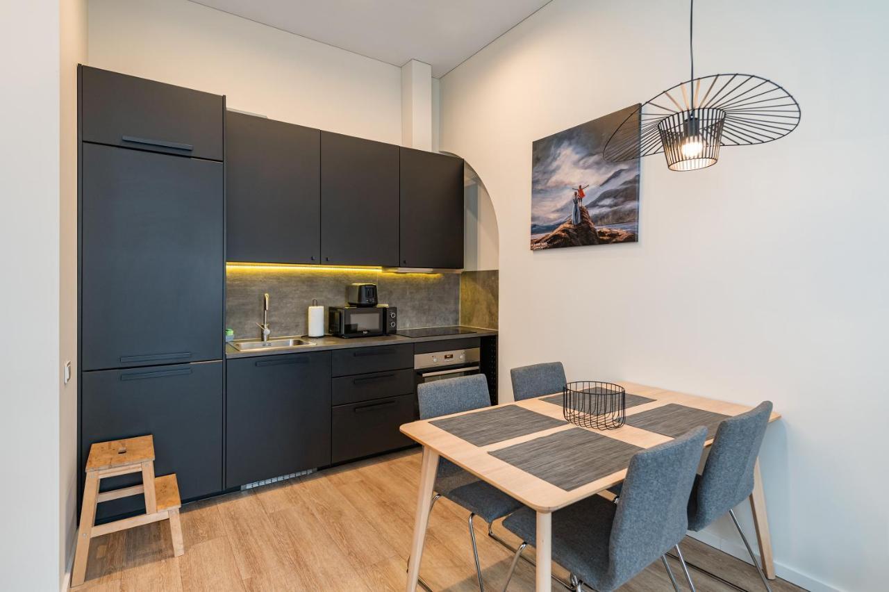 Shanti Barracks By Polo Apartament Kowno